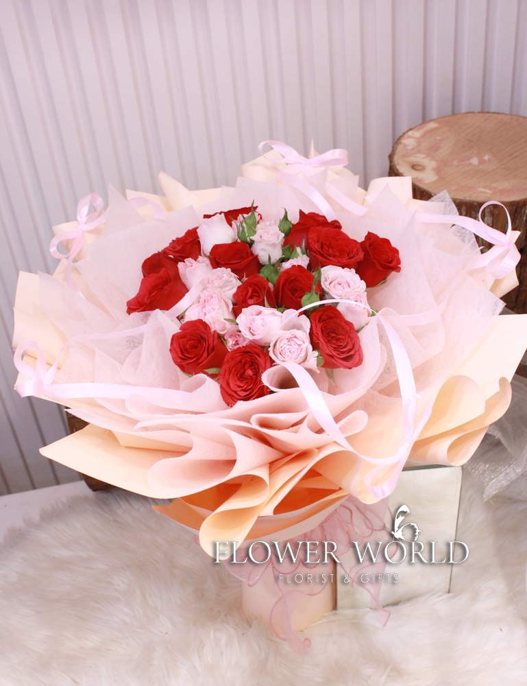 Red Rose and Pink Rose Spray Bouquet