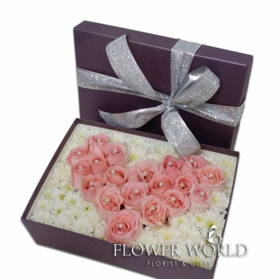 Heart Shaped Roses in Box