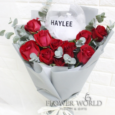 Roses with customised mini balloon