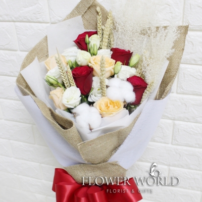 Rustic bouquet of Roses