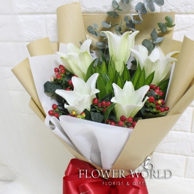 Madonna Lilly Bouquet